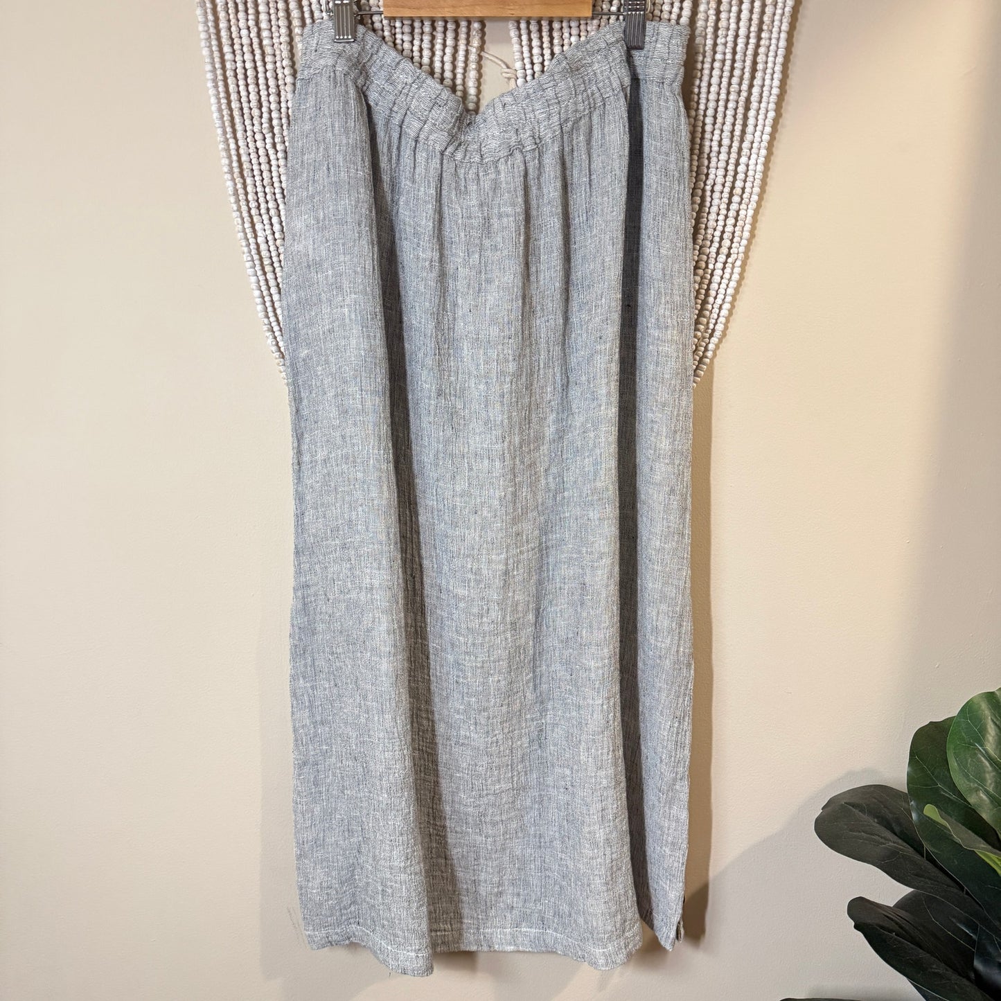 Tahari NWT 100% Linen Grey Midi Skirt L