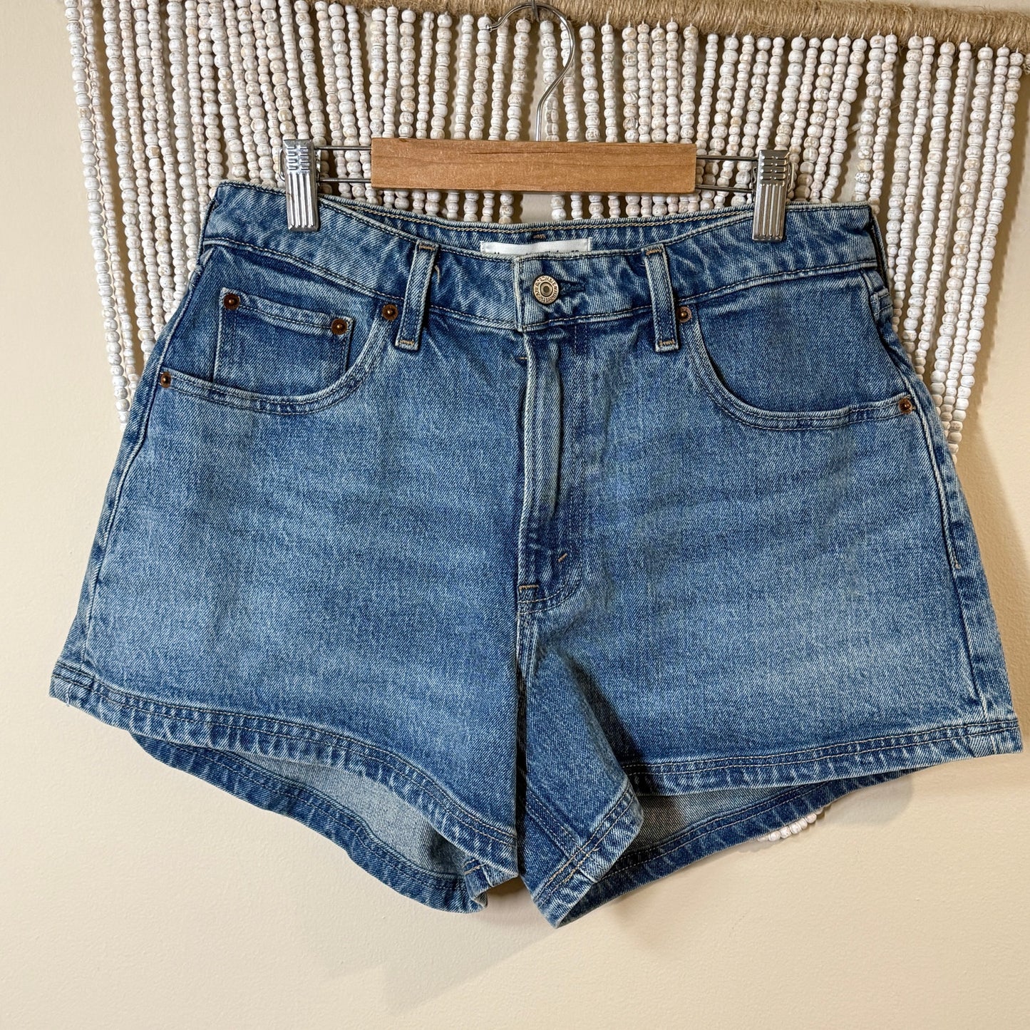 Abercrombie & Fitch High Rise 90s Relaxed Cut Off Shorts 28