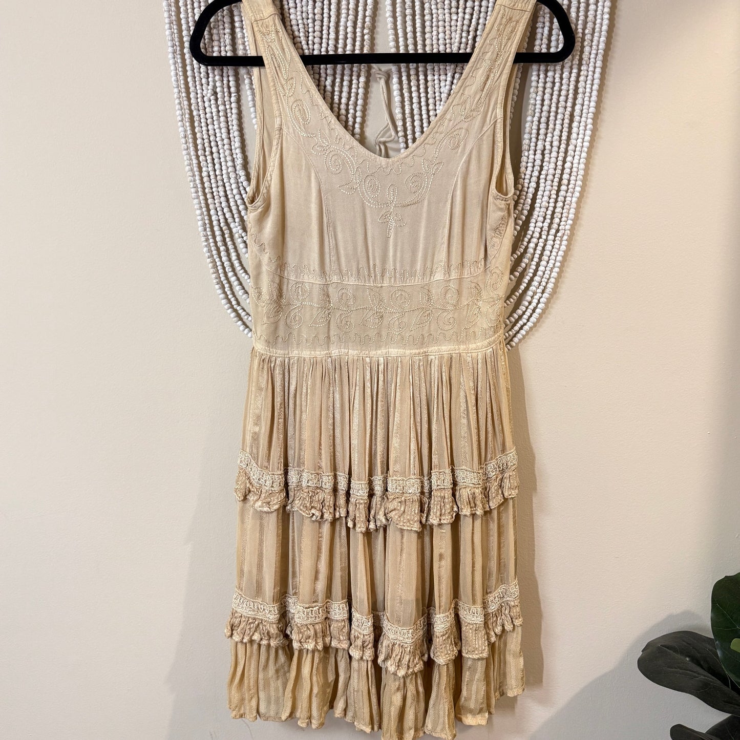 Kirat Rayon Embroidered Detailed Dress S/M