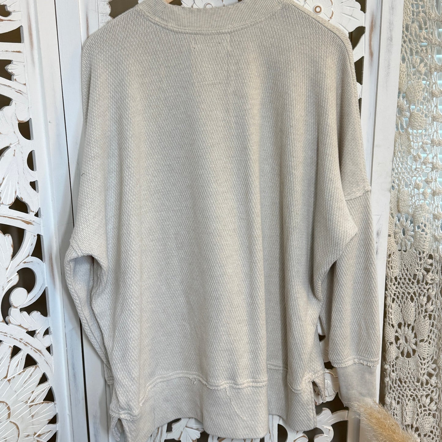 Dresden Daydream Sweatshirt in "Picnic" L-XXL